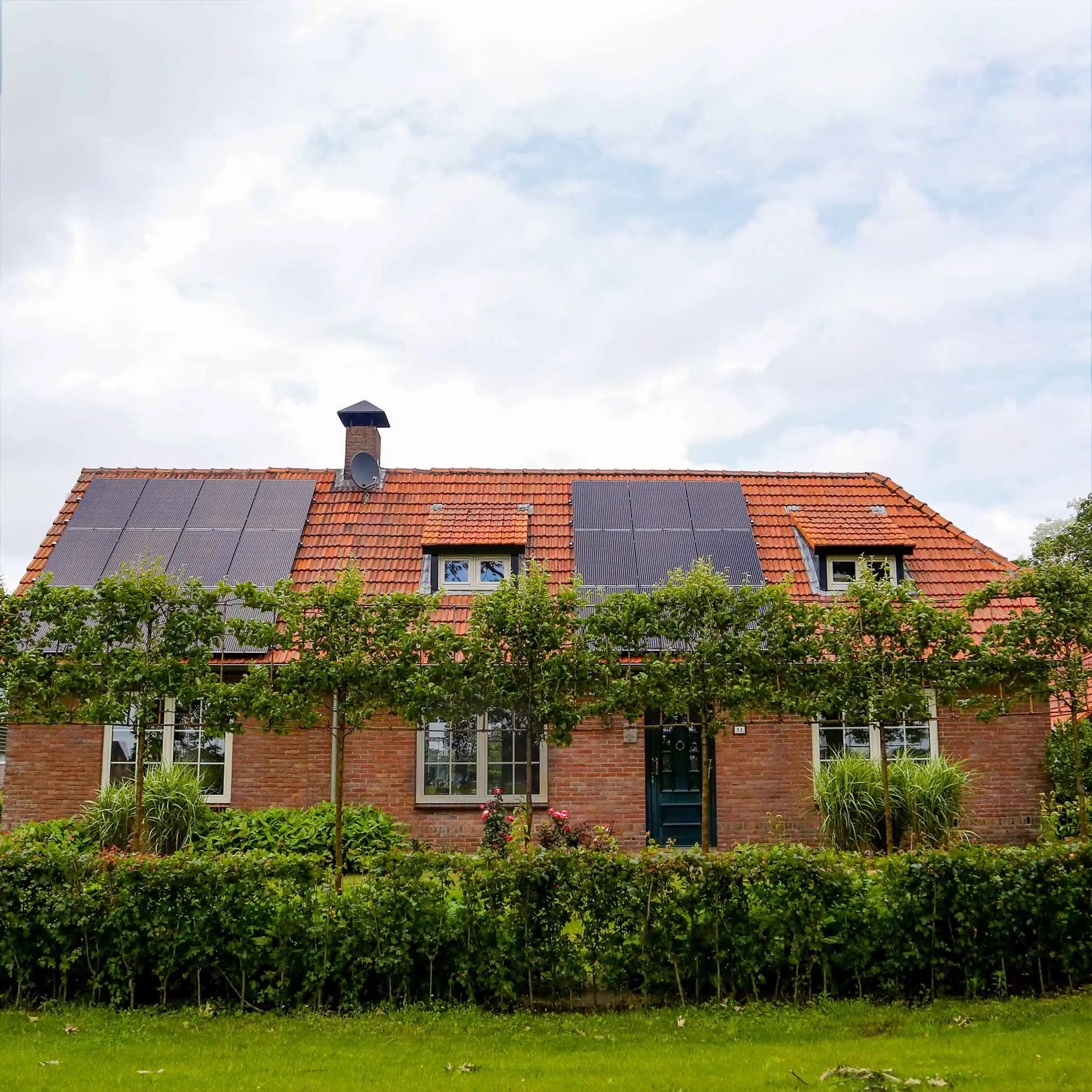 Zonnepanelen op een oud dak, een goed idee?