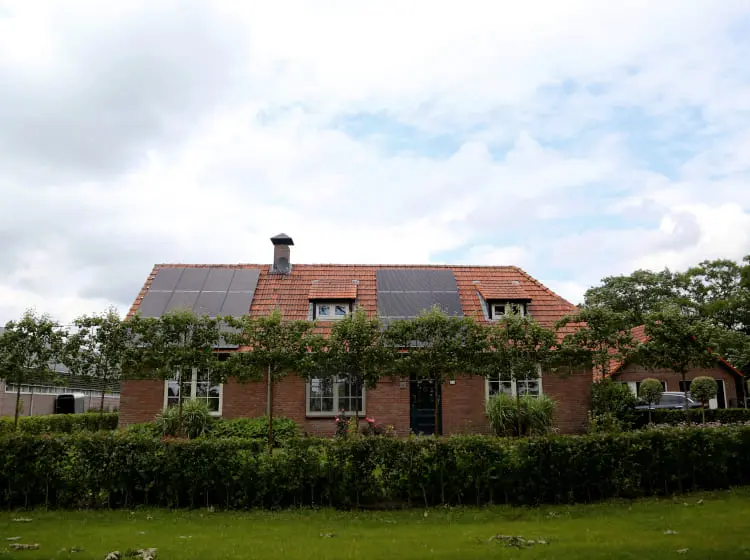 La differenza tra pannelli solari e fotovoltaici