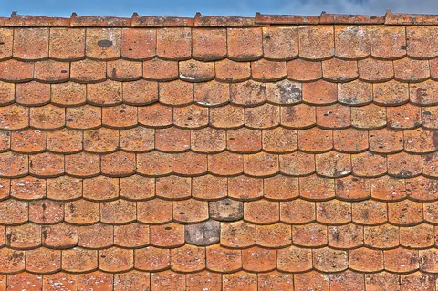 Photovoltaik auf einem alten Dach: Ist mein Dach für Photovoltaik geeignet?