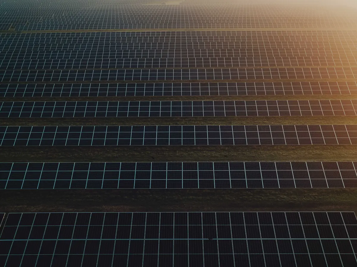 Så fungerar solenergi: En djupdykning i tekniken