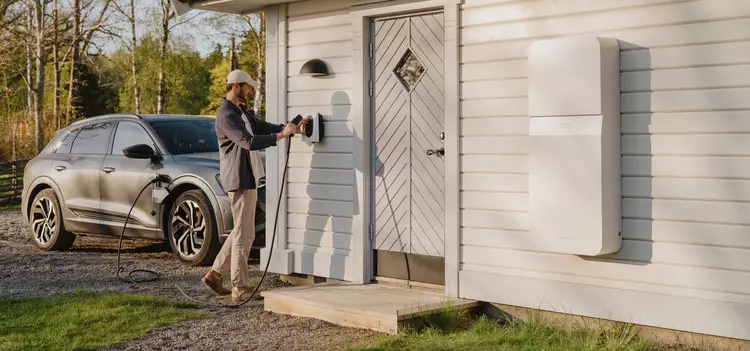 Installera solcellsbatteri i efterhand