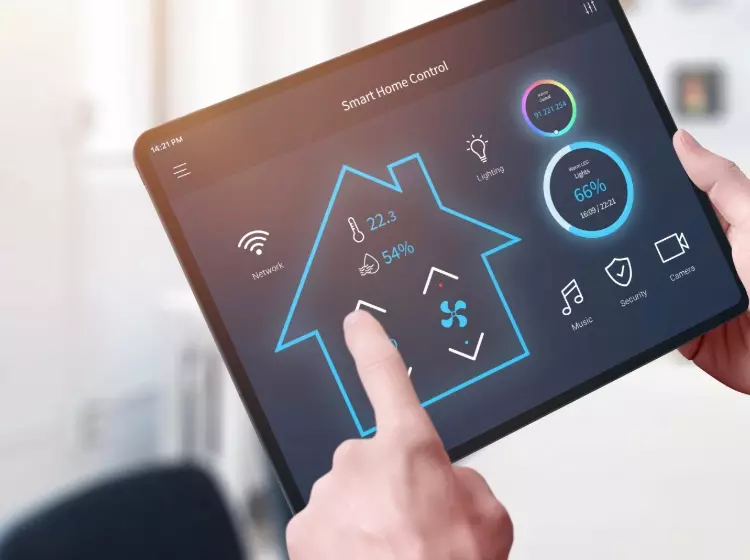 Smart home: cos’è e perché cambia (davvero) il modo in cui vivi la tua casa