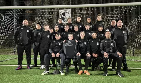 Neues Sponsoring für die U17 des FC Germania Mülheim
