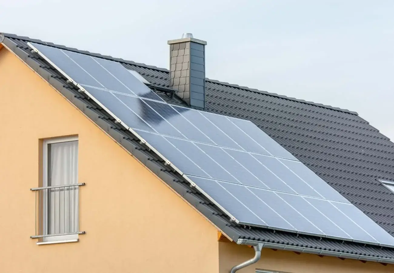 ¿Cuántos paneles solares necesito para una casa?
