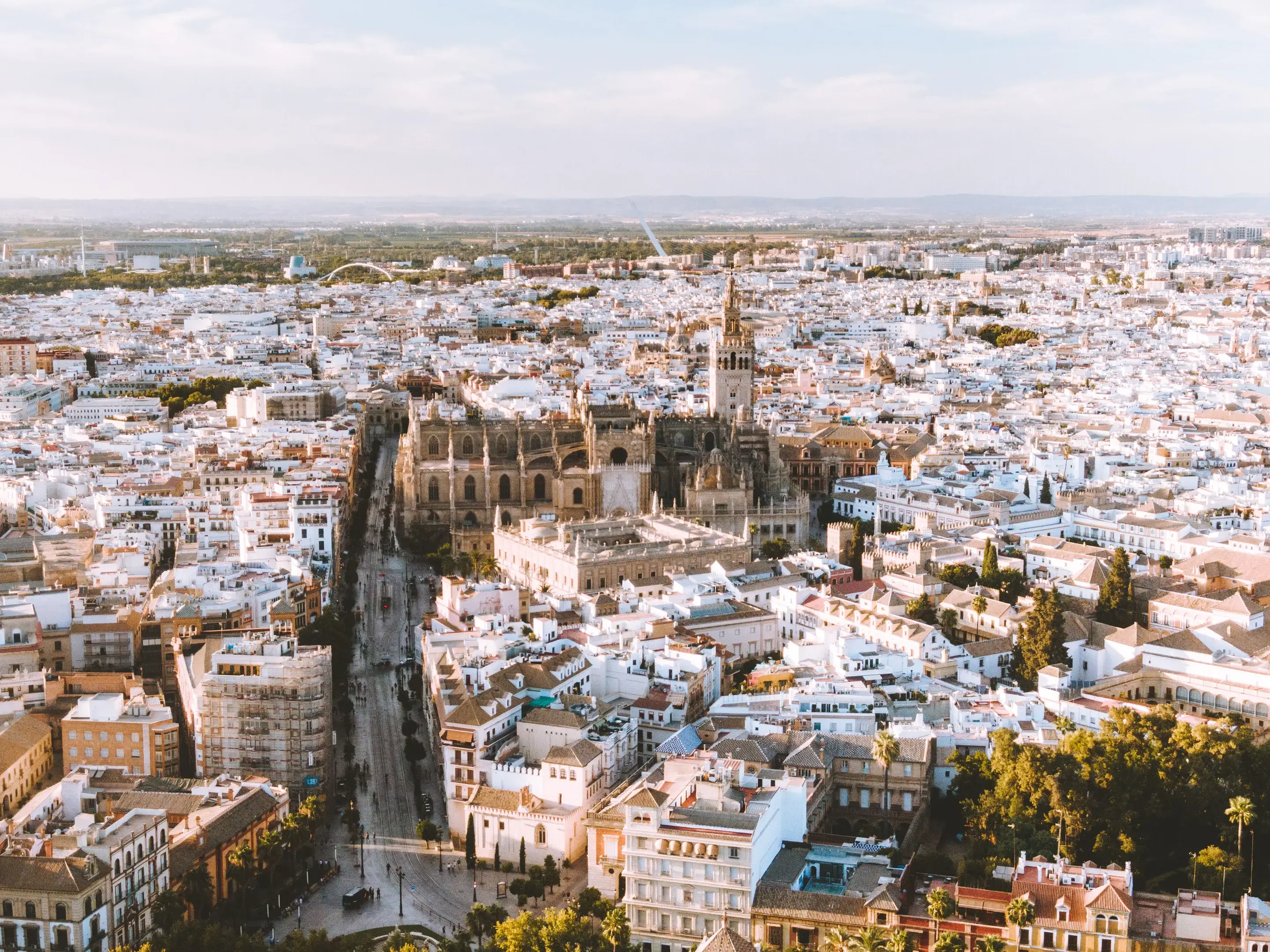 ¿Quieres instalar placas solares en Sevilla? ¡Llegamos a tu ciudad!