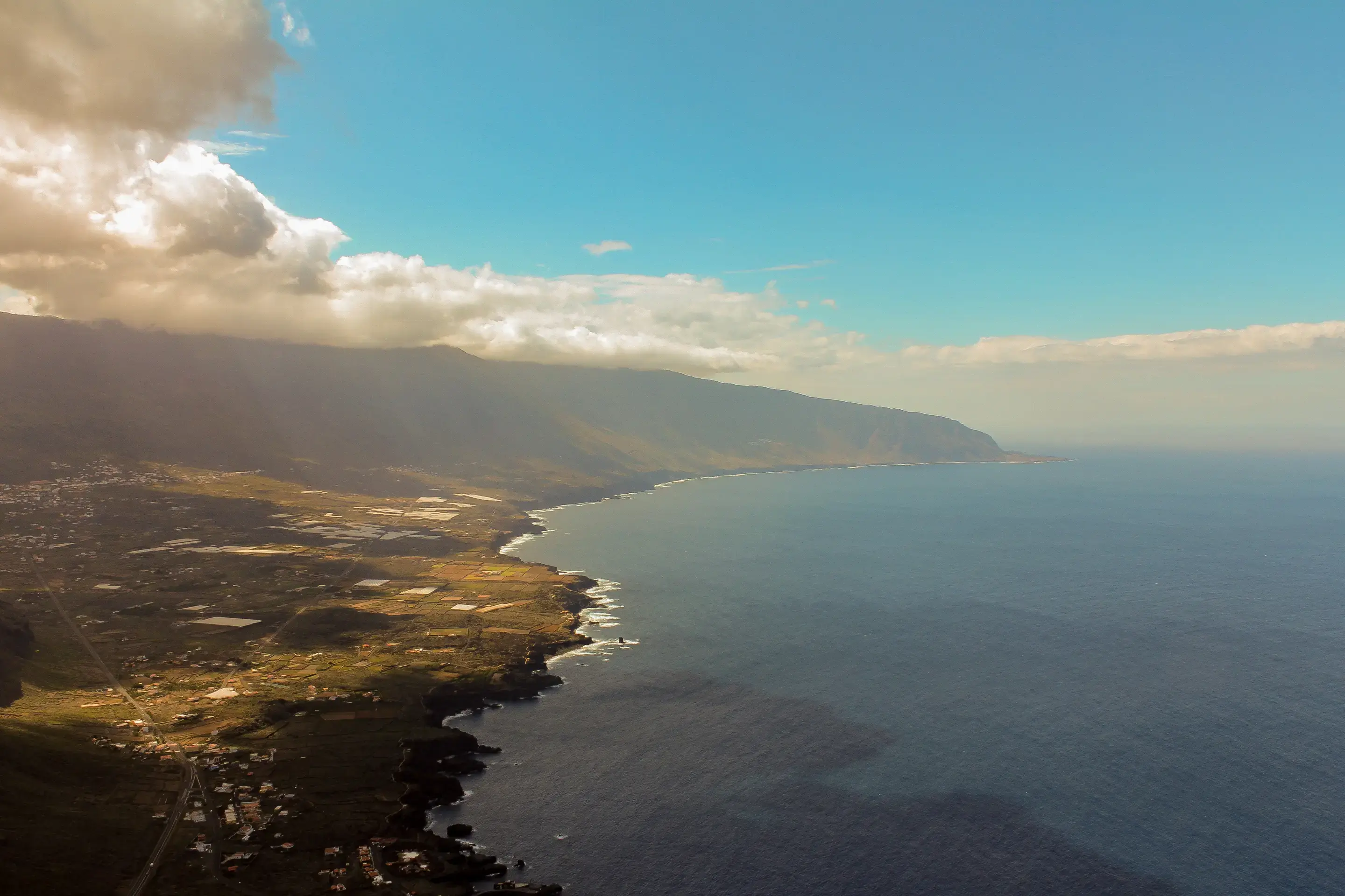 La isla del Hierro se abastece en más de un 60% con energías renovables