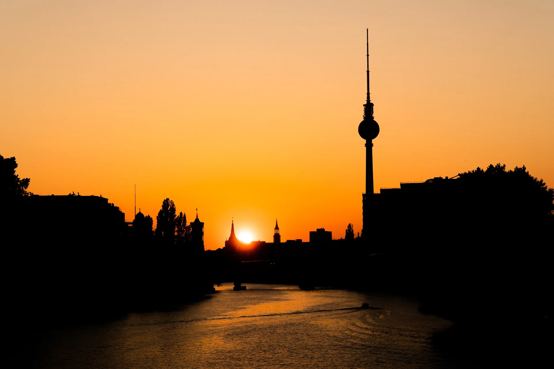 Photovoltaik Berlin - die Stadt vor dem Sonnenuntergang